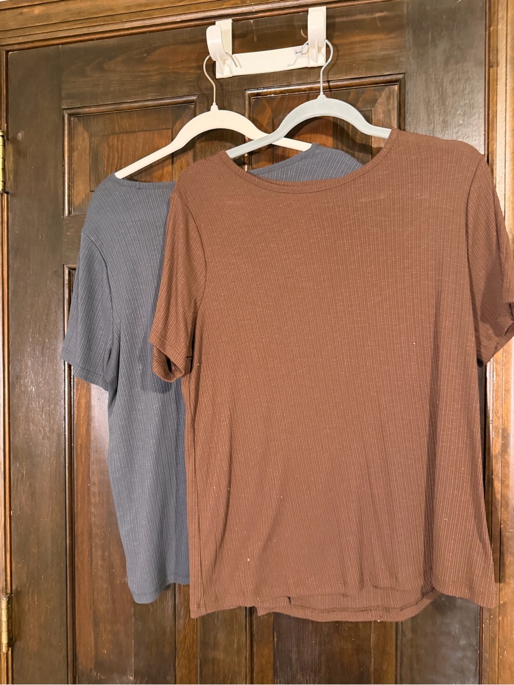 Old Navy Luce Ribbed Short-Sleeve Tee - Brown and Blue